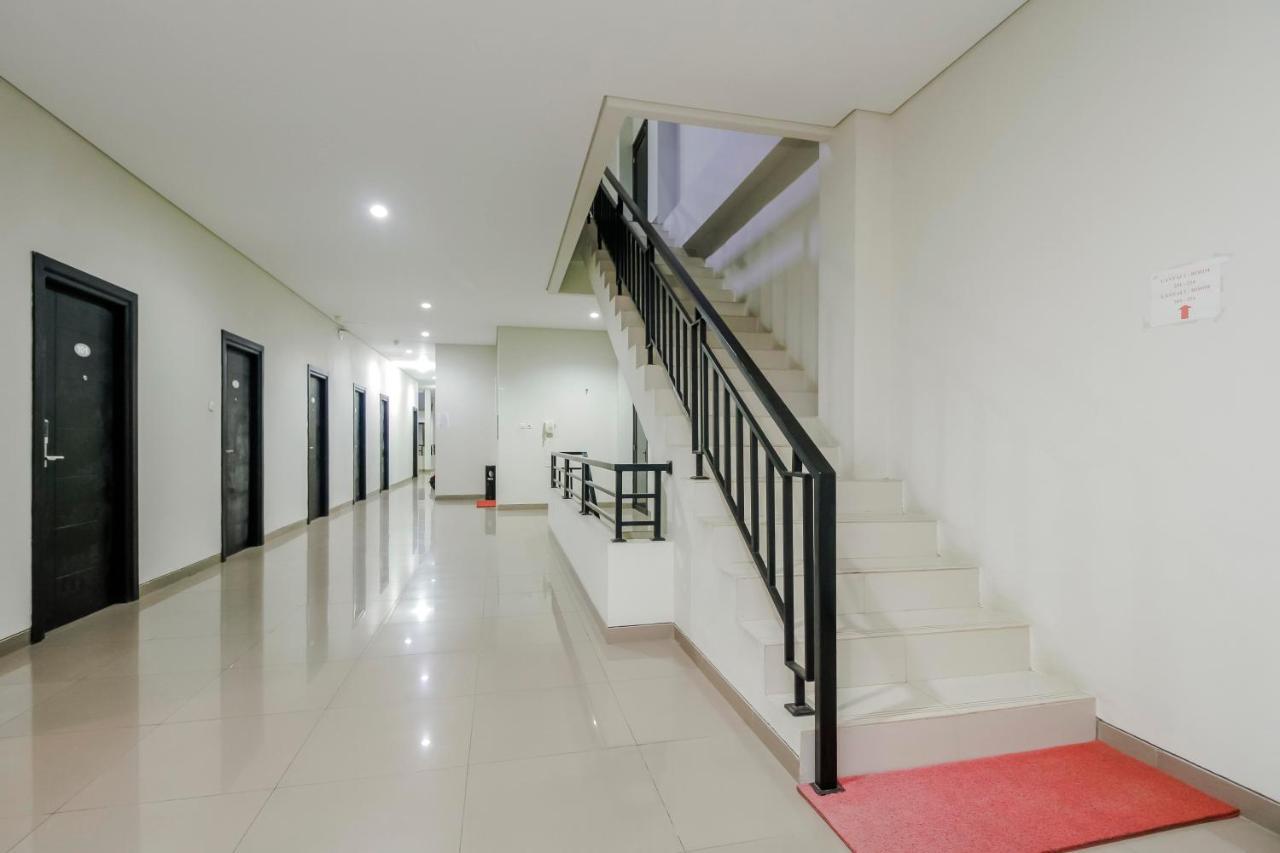 RedDoorz near Samarinda Central Plaza Dış mekan fotoğraf