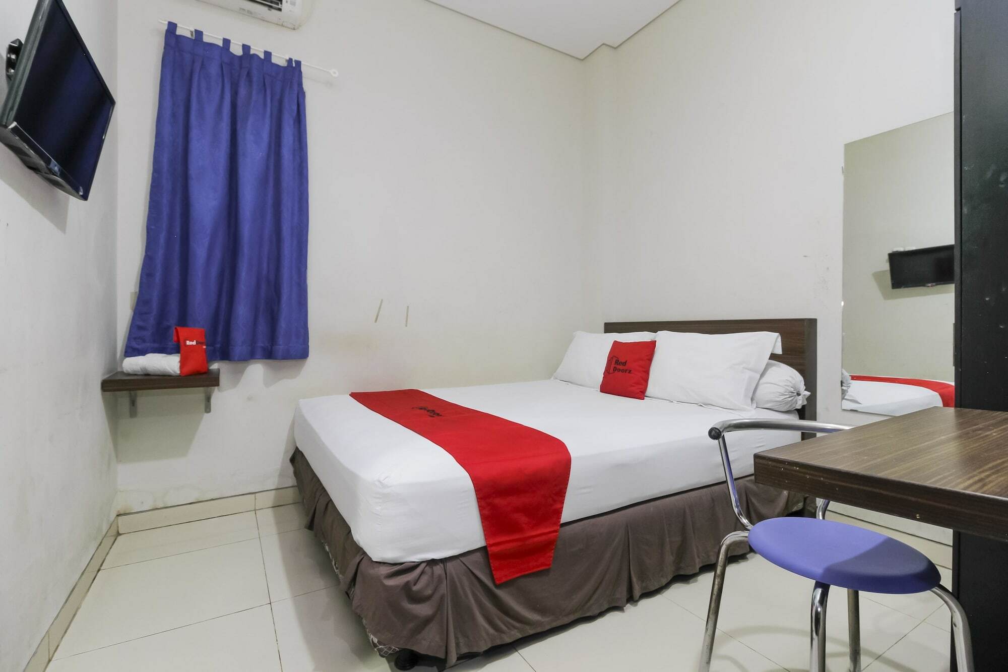 RedDoorz near Samarinda Central Plaza Otel Dış mekan fotoğraf